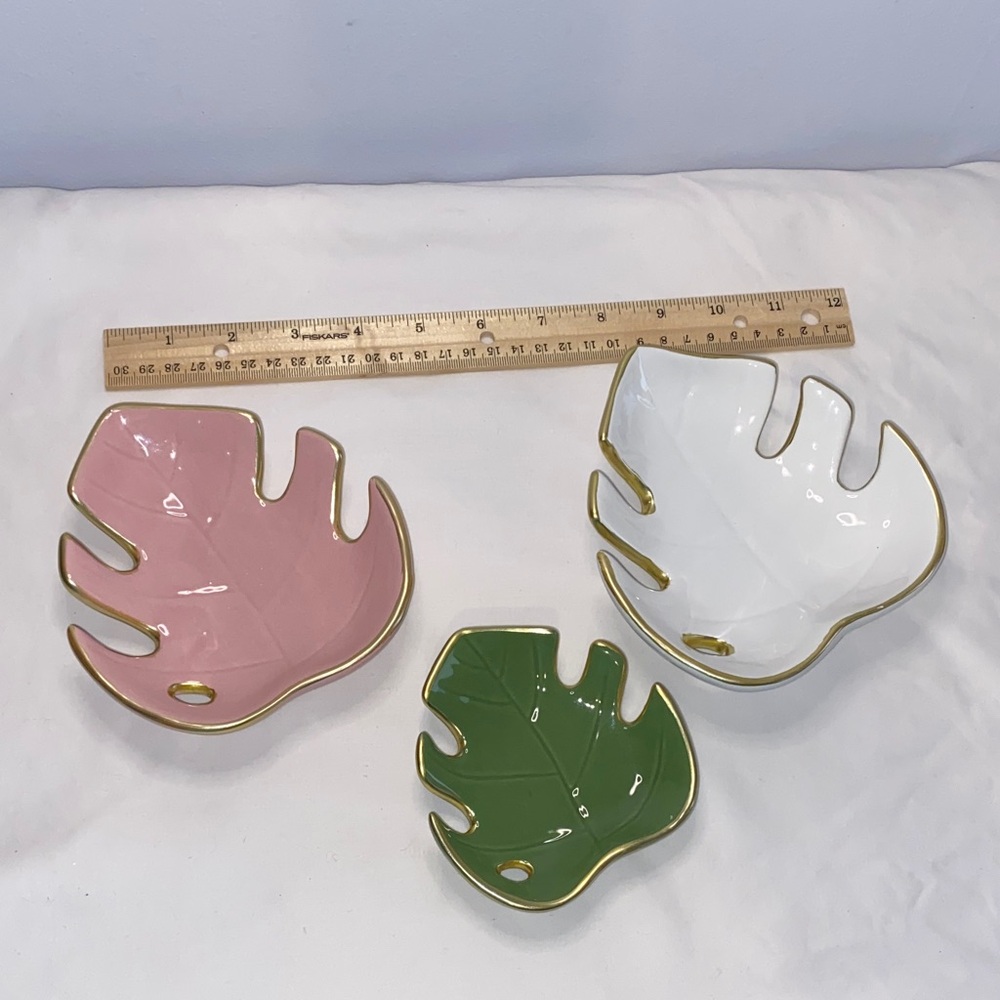 Set of 3 Monstera Trinket dishes NWOT